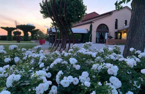 Salgareda Hotel | Borgo Ronchetto