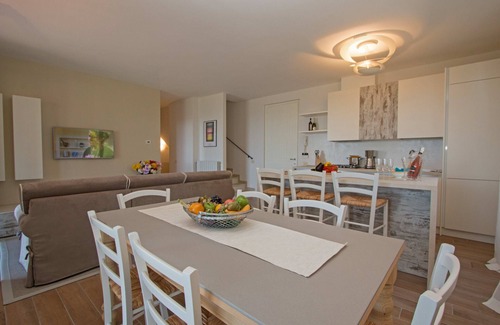 Soiano del Lago House | Borgo Stropea 1 by Wonderful Italy