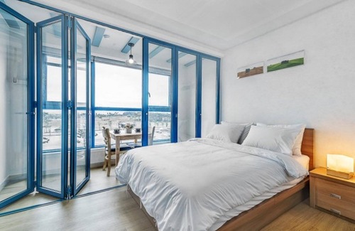 Kunip House | Boryeong Wifi Condo Pension