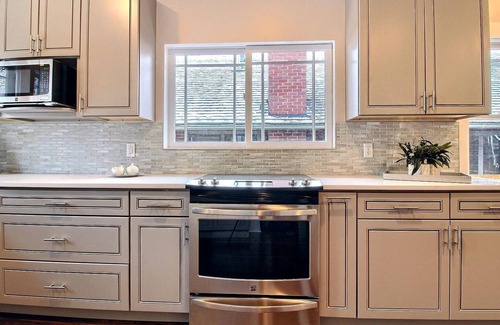 Congress Park House | Botanic Garden Retreat Private Main Floor-AC-Wifi-Free Parking