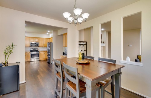 North Creek House | Bothell Retreat: Home Gym, Fireplace & More!