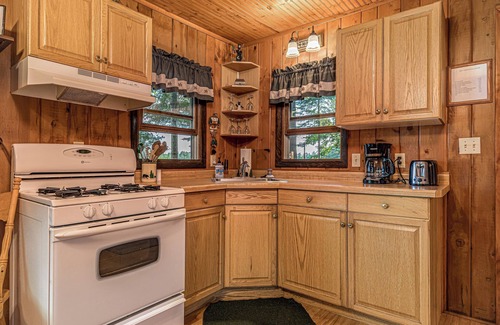 Minocqua Cabin | Bouchard Shores Resort on Lake Tomahawk - Bayside Cabin