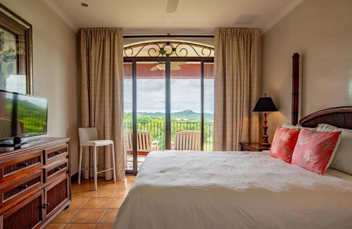 Brasilito Apartment | Bougainvillea 8211 Luxury Apartment - Reserva Conchal