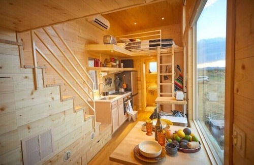 Arroyo Hondo House | Bougie TinyHome w Mountain Views,HotTub, Just 2 mi. from Black Rock Hot Springs