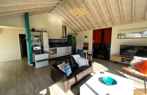 Lake Tekapo House | Boulder 15