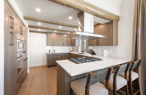 Spring Creek Ranch House | Boundary JH: Mountain Vista Luxury Townhome