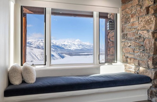 Spring Creek Ranch House | Boundary JH: Mountain Vista Luxury Townhome