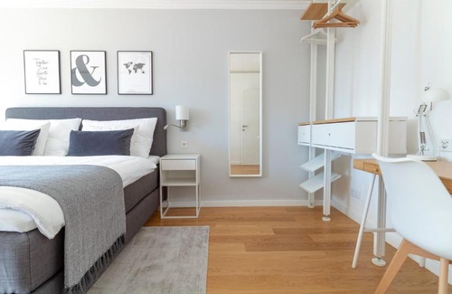 Brigittenau Apartment | Boutique Sky City Apt. with BALCONY/TOP SPOT