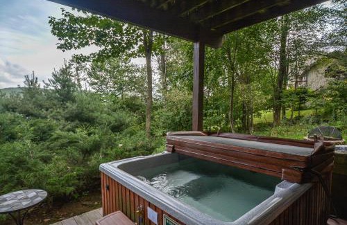Mountainside House | Boxer Overlook
