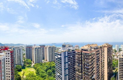 Barra da Tijuca Apartment | Apto Duplex - Barra da Tijuca - Vista 180° Mar e Pedra da Gávea Pet Friendly