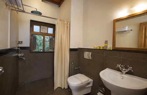 Pallivasal Hotel | Bracknell Forest