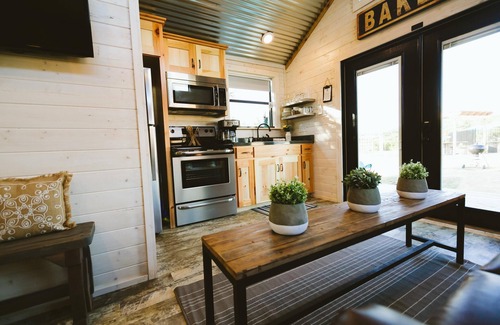 Dripping Springs Villa | Brady Villa @ D6: Hike/Swim/Relax