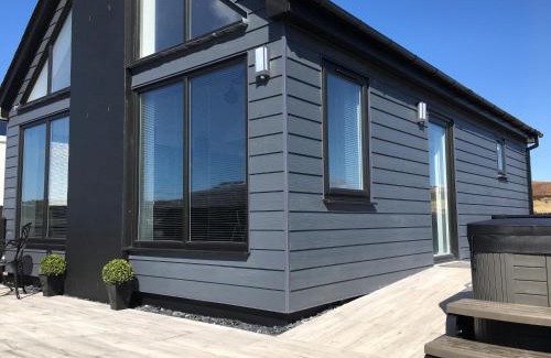 Lonmore Apartment | Braeside Bothy