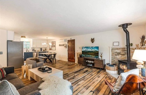 River West House | Branch + Thistle – Stylish Stay in Bend w/Hot Tub