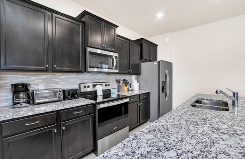 Bay Lake House | BRAND NEW/10 MINS DISNEY/IMMACULATE/PERFECT FOR A FAMILY/FREE WIFI