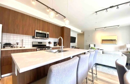 Sidney Hotel | Brand New 3-Bedroom Suite in the Heart of Sidney!
