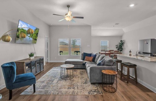 Converse House | BRAND NEW! 4 BR Home in Converse