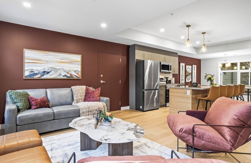 Harvie Heights Apartment | Brand New 8BR Family Retreat