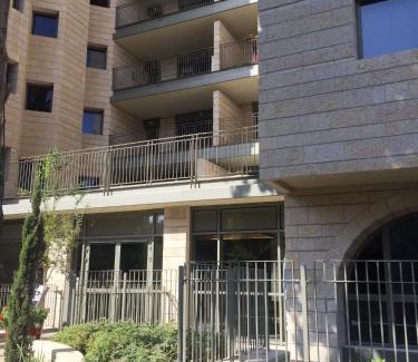 Mea She'arim Apartment | Brand new apt Jerusalem Boutique haneviim