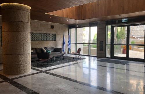 Mea She'arim Apartment | Brand new apt Jerusalem Boutique haneviim