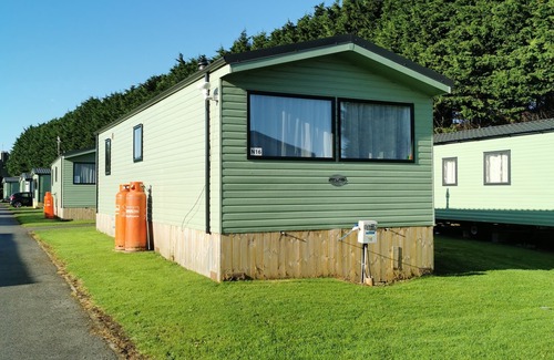 Knaresborough House | Brand new caravan with outdoor swimming