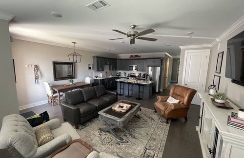 Oxford Condo | Brand new condo available, 5 minutes to stadium and 1.5 miles off the square.