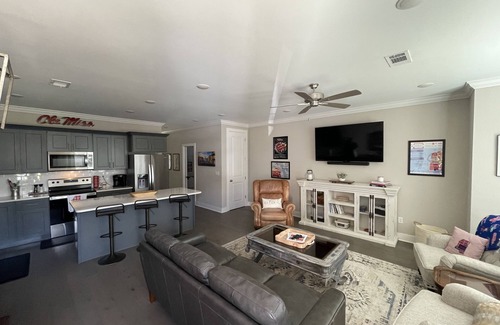 Oxford Condo | Brand new condo available, 5 minutes to stadium and 1.5 miles off the square.