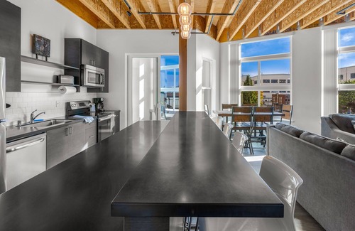 Bremerton Condo | Brand New Condo in Downtown Bremerton