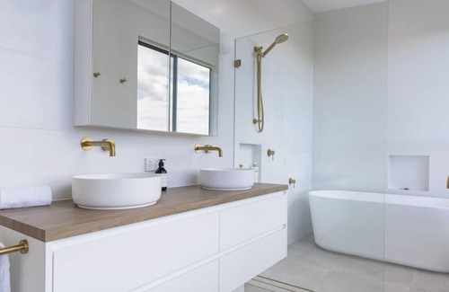 Valdora House | Brand New Executive Hinterland Retreat Valdora