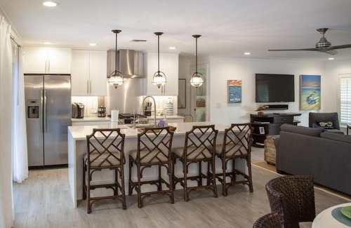 Jupiter House | Brand New, High End, Head to Toe Renovation 3/2 with Pool & Hot tub