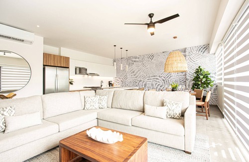 El Caloso Condo | Brand new & huge 2BD condo next to the river! 2BD Condo for rent in El Caloso, P