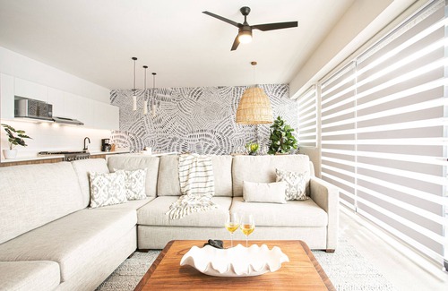 El Caloso Condo | Brand new & huge 2BD condo next to the river! 2BD Condo for rent in El Caloso, P