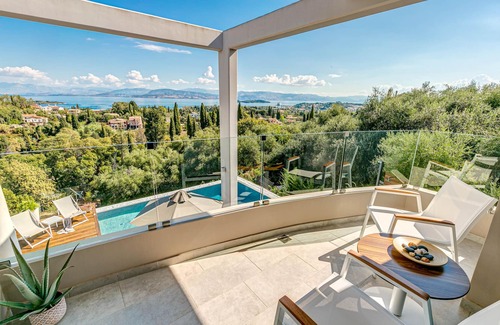 Evropouloi Villa | Brand-new luxury villa with panoramic views and infinity pool!