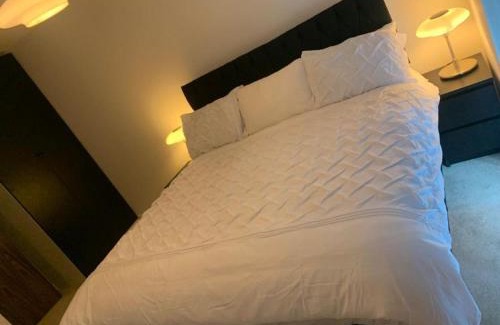 West Thurrock Apartment | Brand New Posh 1 Bed Lakeside Flat No parties No Events