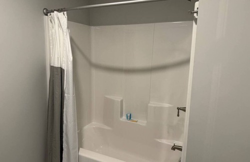 Wakefield-Peacedale Apartment | Brand New Spacious Coastal Home