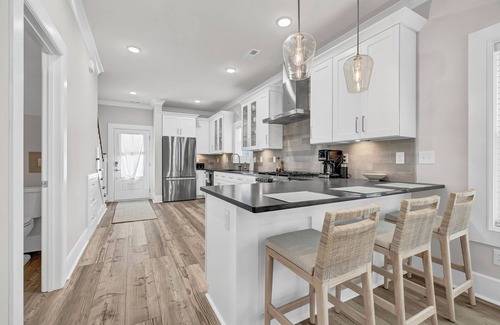 Wilmington House | Brand New, Spacious 5BR Retreat - Close to Beach, Downtown Wilmington & Dining