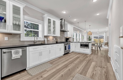 Wilmington House | Brand New, Spacious 5BR Retreat - Close to Beach, Downtown Wilmington & Dining