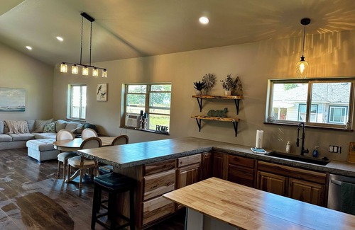 Ronan House | Brand new, spacious, family friendly home near Flathead Lake and Glacier NP.