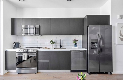Downtown Miami Apartment | Brand New Studio w/Free Beach Access & WOW Views