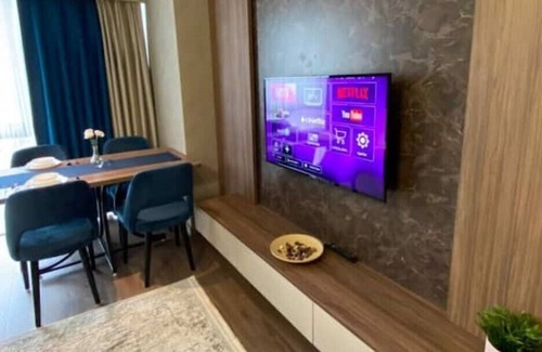 Mahmutbey Apartment | Brand-New Stylish Suite - Near Mall of Istanbul