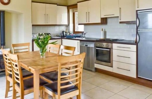 Brandon Cottage | BRANDON HOLIDAY HOME, family friendly in Cloghane, County Kerry