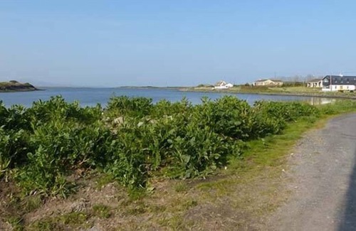 Kilcolgan Cottage | BRANDY HARBOUR COTTAGE in Ballinderreen, County Galway