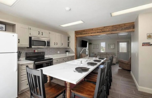 Branson House | Branson Downtown Trolley House