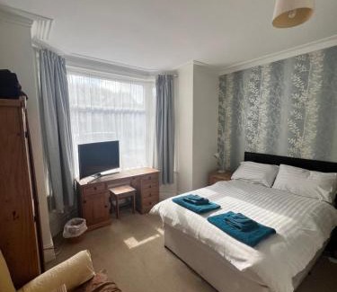 Christchurch Bed & Breakfast | Brantwood Guest House