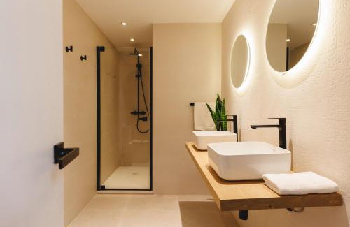 Old Town Apartment | Bravissimo Cort Reial Duplex, Spacious with 3 bedrooms