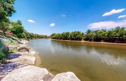Glen Rose House | Brazos Riverfront Home on Large Waterfront Lot with Private Hot Tub & Canoe