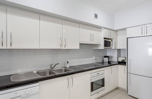 Shoal Bay Apartment | Breakwater Apartment 403 - Magnificent Shoal Bay Views - Walk to Beach
