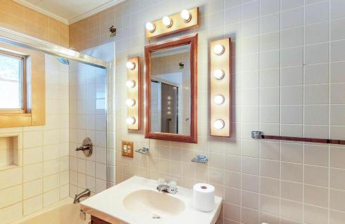 Greenville Junction House | Breakwater Lodge