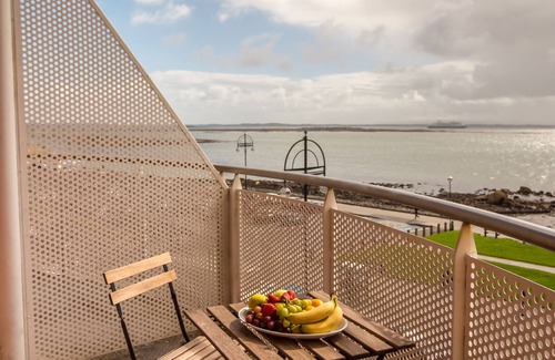 Galway Apartment | Breath-taking sea view apartment in Heart of Salthill, Galway