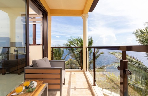 Tower Isle Villa | Breathaking Luxury Cliffside Villa